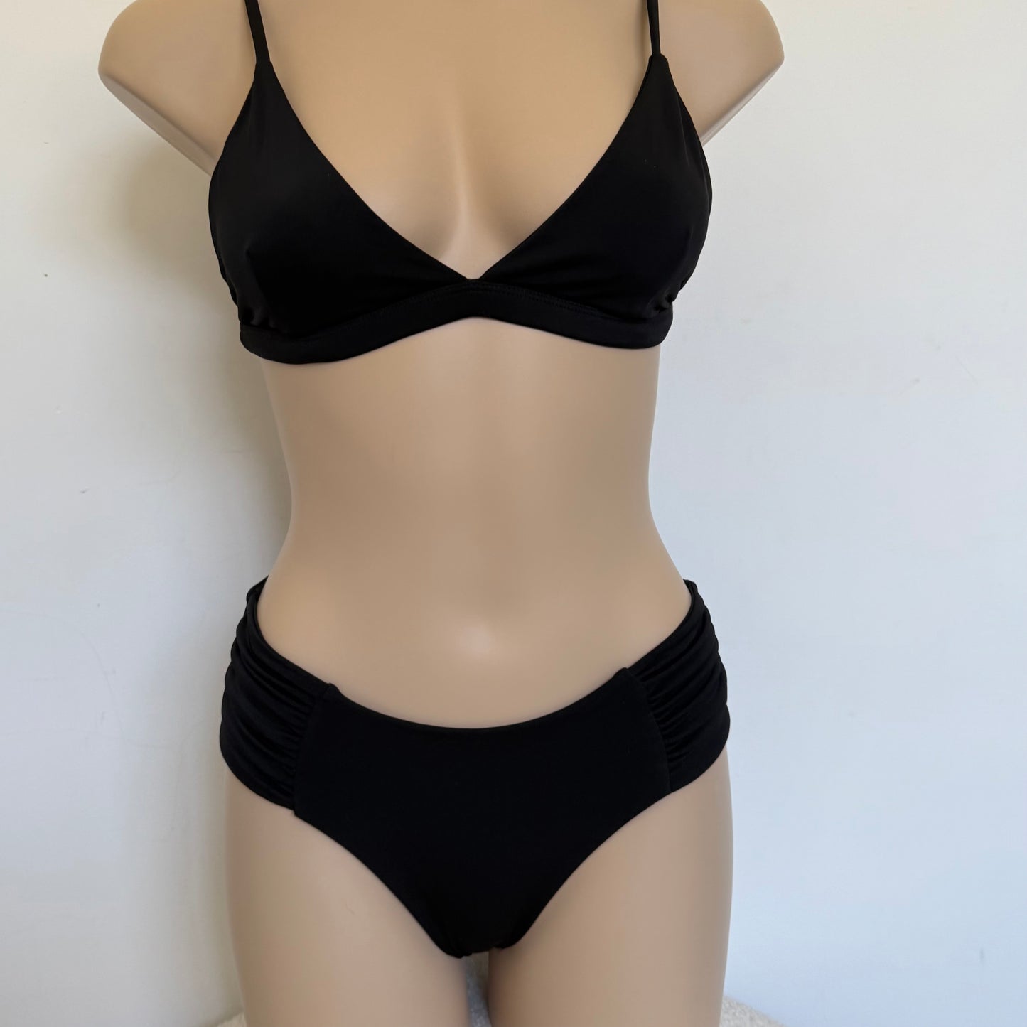 Bikini Triangle Top - Black