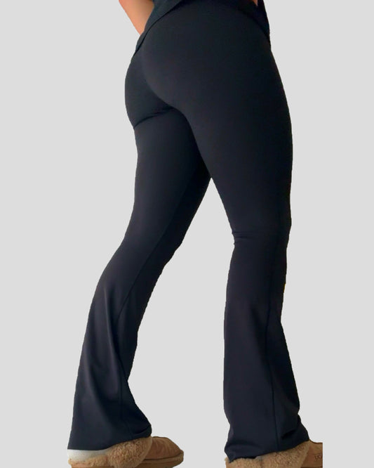 Essential Flares - Black