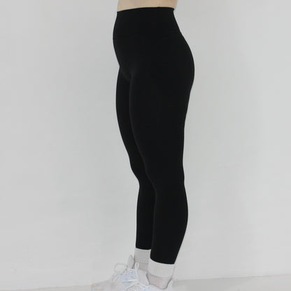 Essential Pocket Leggings - Black