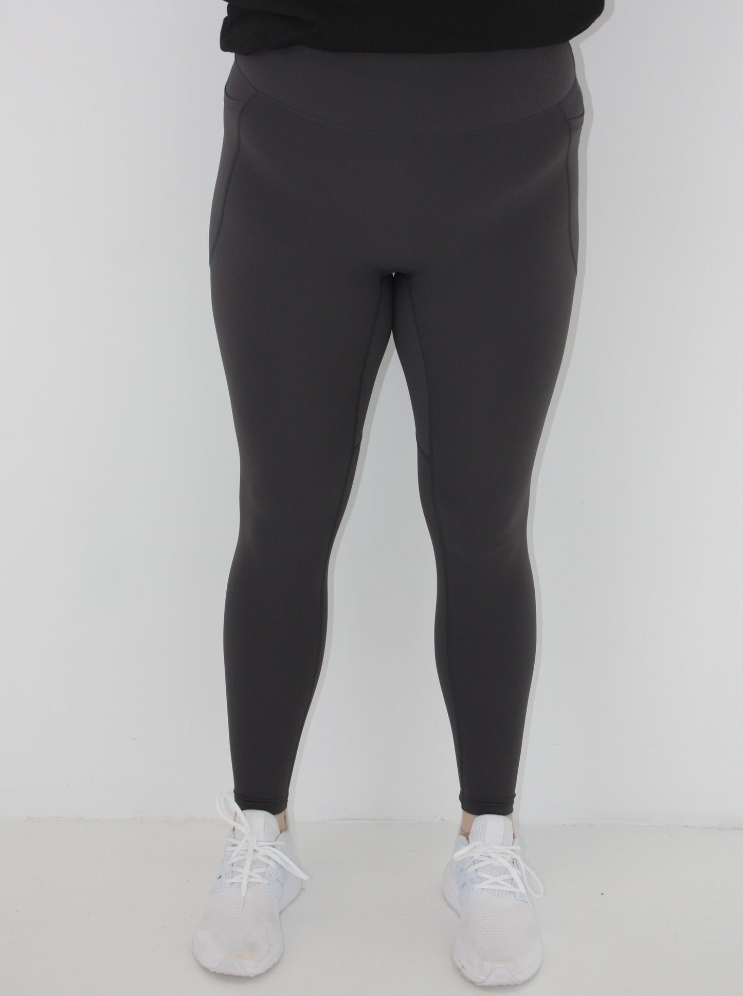 Essential Pocket Leggings - Gray